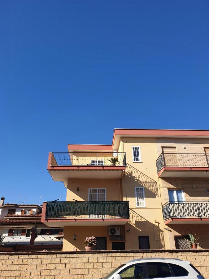 Apartmán Attico Con Terrazzo Relax Ladispoli Exteriér fotografie