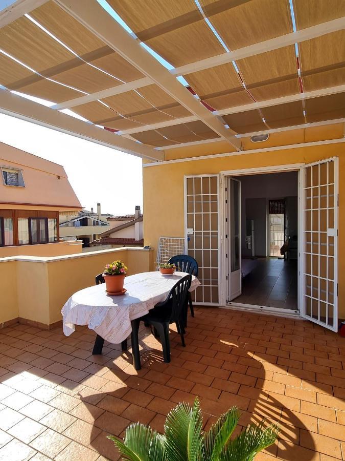 Apartmán Attico Con Terrazzo Relax Ladispoli Exteriér fotografie